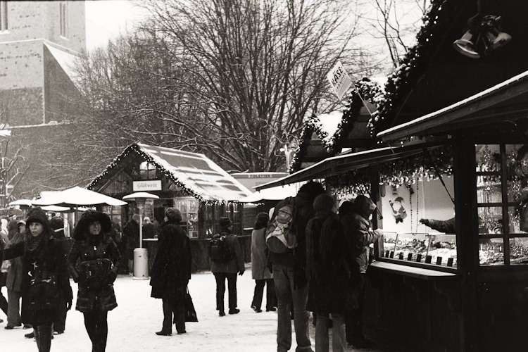 Weihnachtsmarkt am Alex
